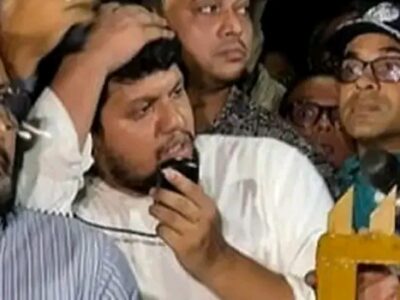 সমঝোতা করতে গিয়ে বোতলের ঢিল খেলেন ভারত ভাগ চাওয়া উপদেষ্টা মাহফুজ আলম