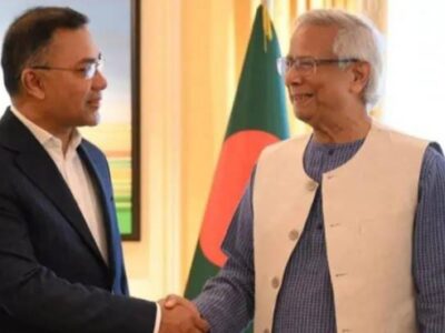 বাংলাদেশের রাজনীতি পুতুলনাচের মতই অদৃশ্য সুতোয় ঝুলছে