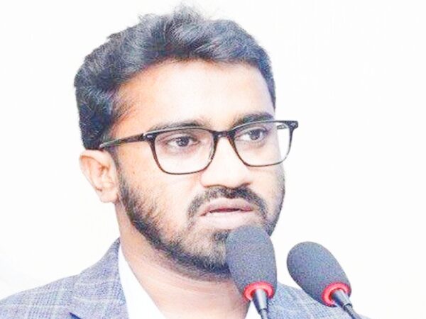 ‘যে ব্যক্তিরা নির্বাচন করবে, তারা কেন অন্তর্বর্তীকালীন সরকারের উপদেষ্টা হলো’?