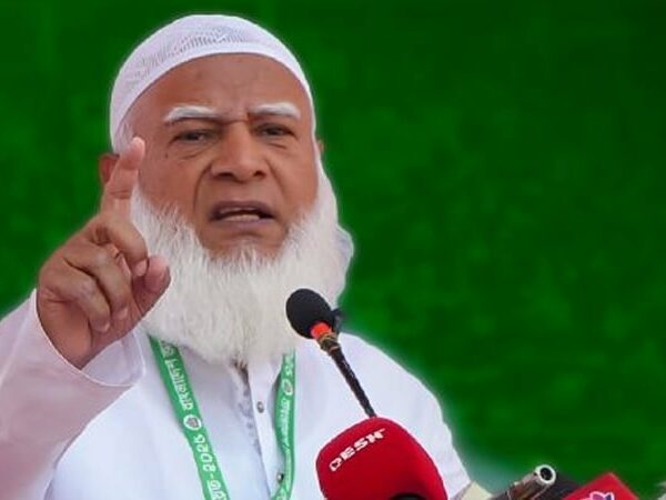 নারীকে শুধু হিজাবে নয় ঘরে অবরুদ্ধ করার ষড়যন্ত্রে জামায়াতসহ ইসলামী দলগুলো