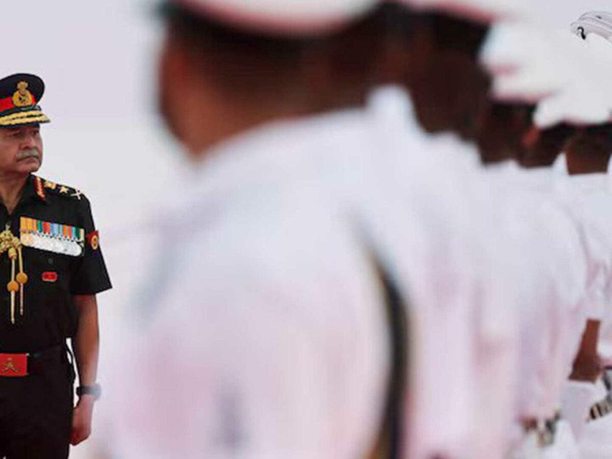 বাংলাদেশে ‘ভারতবিদ্বেষ’, অন্তর্বর্তী সরকারকে নিয়ে মুখ খুললেন  সেনাপ্রধান উপেন্দ্র দ্বিবেদী