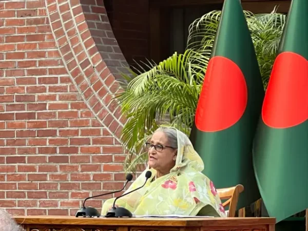 ‘প্রহসনের নির্বাচন প্রত্যাখ্যান করায় দেশবাসীকে ধন্যবাদ’: শেখ হাসিনা