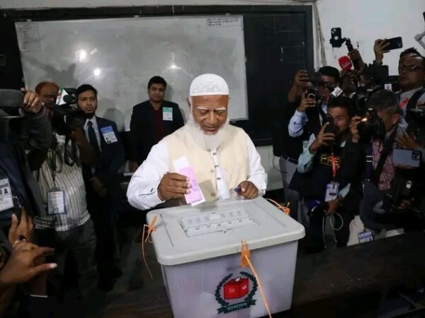 বিচার মানি কিন্তু তালগাছ আমার, নির্বাচনে অনিয়মের অভিযোগ তুলে সংসদে যাচ্ছে না জামায়াত