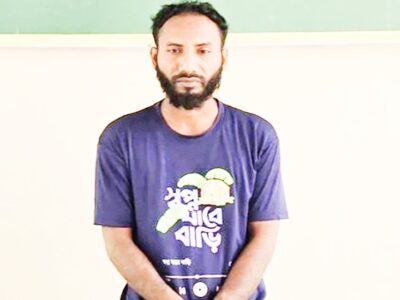 ভোটের আগে সাতক্ষীরায় ককটেল ও গুলিসহ আটক ১