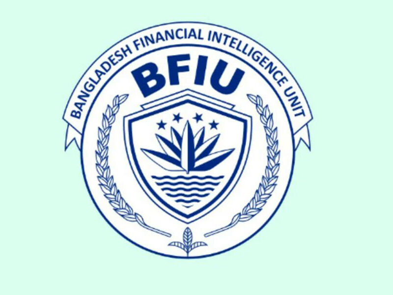 আরো তিনজন উপদেষ্টা ও ১ এক বিশেষ সহকারীর ব্যাংক হিসাব তলব! বিশ্লেষকরা বলছেন ‘আই ওয়াশ’