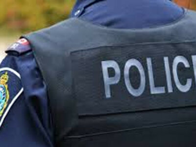 নারায়ণগঞ্জে ছিনতাইকারীর কবলে খোদ পুলিশ কর্মকর্তা!  অস্ত্র লুট