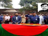 বহু বাধা সত্ত্বেও বীর মুক্তিযোদ্ধা জোয়াহেরুল ইসলামের জানাজায় মানুষের ঢল