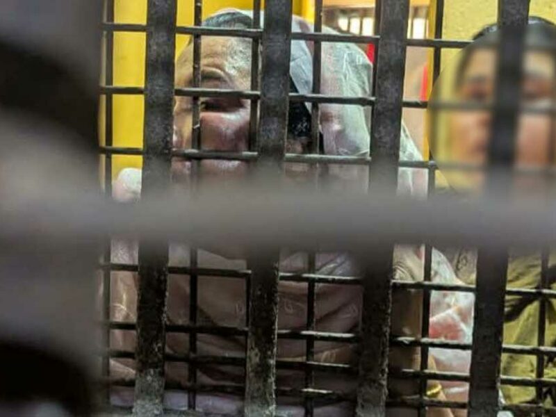 পুলিশের কাছে ঘুষের টাকা ফেরত চাওয়ায় মা-মেয়েকে কারাদণ্ড দিলেন ইউএনও