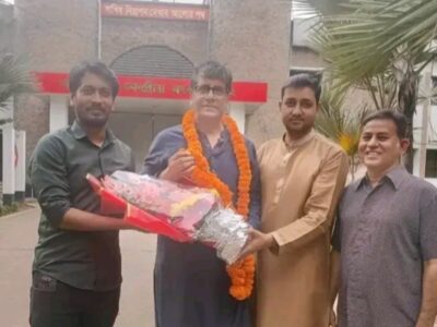 সাংবাদিক আনিস আলমগীর কাশিমপুর কেন্দ্রীয় কারাগার থেকে মুক্তি পেলেন
