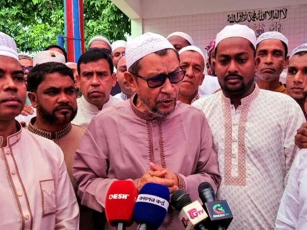 চলতি রমজানে সাধারণ মানুষ কষ্টে পড়েনি দাবি করলেন স্বাস্থ্য ও পরিবার কল্যাণমন্ত্রী সরদার সাখাওয়াত হোসেন বকুল