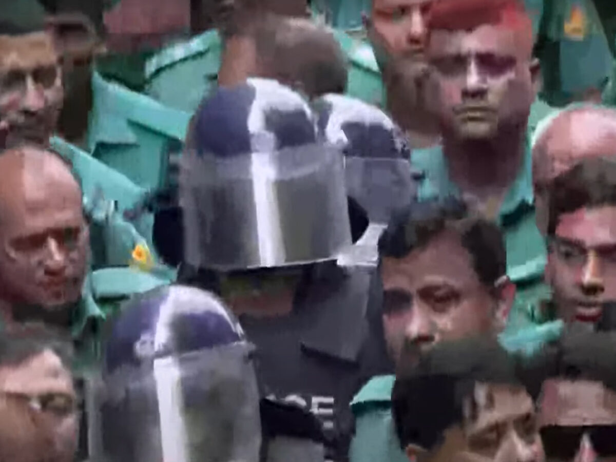 ৩৬ বর্গফুটের সেলেই থাকবেন নিরপরাধ সাংবাদিকরা? অবিলম্বে মুক্তি দিতে নতুন সরকারের প্রতি সিজেএ-র আহ্বান