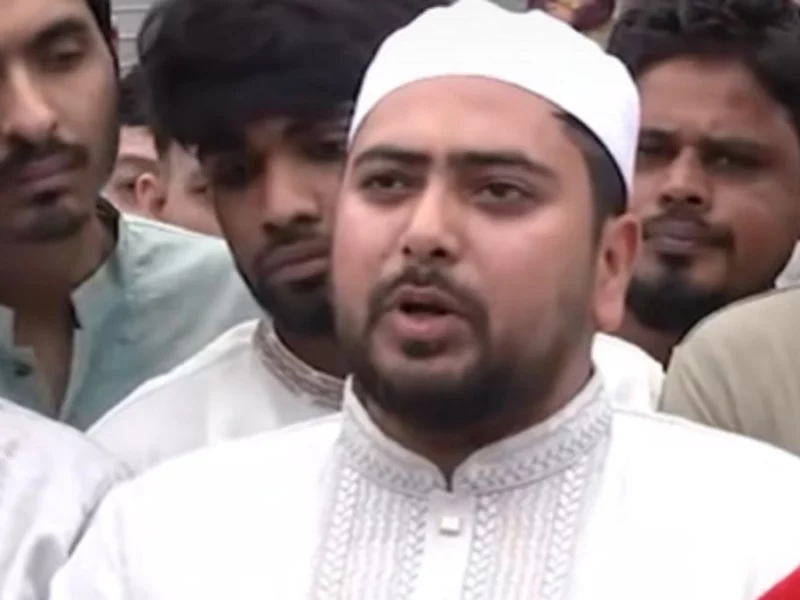 সংবিধানের দোহাই দিয়ে ‘জুলাই সনদ’ অস্বীকার করা যাবে না: রাজপথে নামার হুমকি নাহিদ ইসলামের