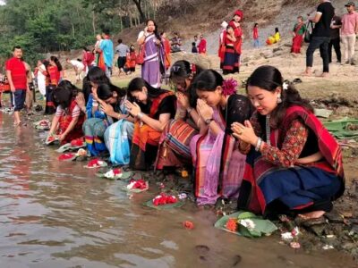 সাঙ্গু নদীতে ফুল ভাসিয়ে ঐতিহ্যবাহী বিজু উৎসব শুরু