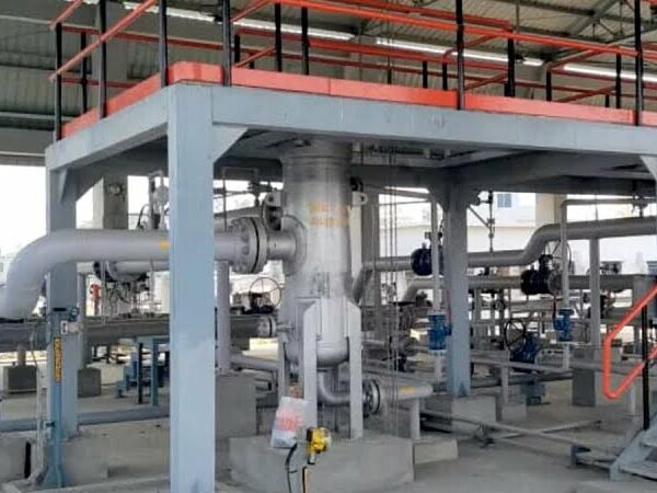 ভারত থেকে ৫ হাজার মেট্রিক টন ডিজেল পাম্পিং শুরু হলো