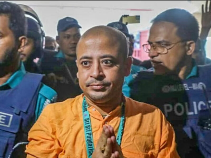 এক মামলায় জামিন চিন্ময় কৃষ্ণ দাসের, এখনো আইনি লড়াই বাকি