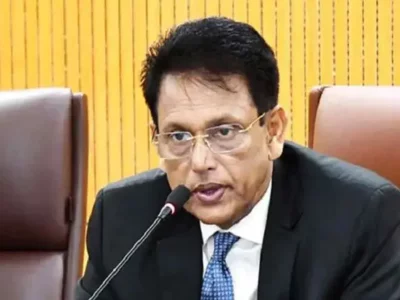 ‘প্রশ্ন ফাঁস করবে যারা, তারা যে যন্ত্র ব্যবহার করবে সেই যন্ত্রকে রিপেয়ার করার ব্যবস্থা আছে’: কঠোর শিক্ষামন্ত্রী