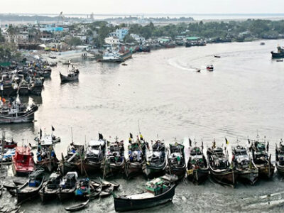 জ্বালানি সংকটে পড়েছে হাজার হাজার নৌকা-ট্রলার, রপ্তানি আয়, কর্মসংস্থান ঝুঁকিতে পড়বে