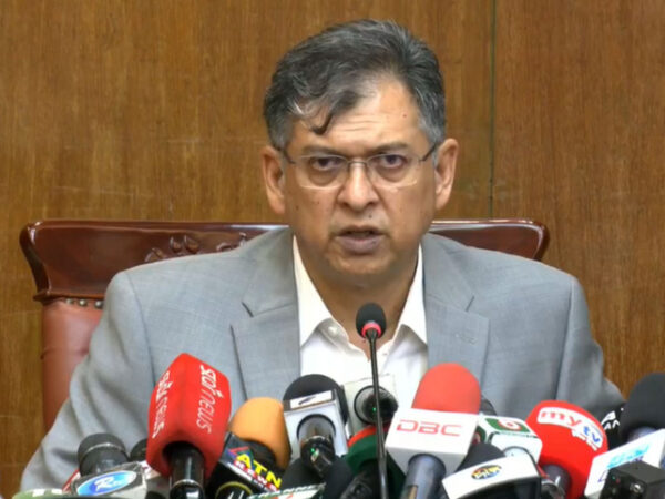 ৮ বছরের শিশু রামিসা ধর্ষণ ও হত্যা!  সংক্ষিপ্ত সময়ে দৃষ্টান্তমূলক বিচার সম্পন্ন হবে সান্ত্বনা দিলেন স্বরাষ্ট্রমন্ত্রী