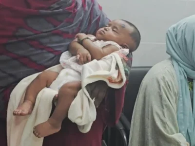 মা নিয়ে এসেছিলেন হামের টিকা দিতে, একমাসের শিশুকে দেয়া হলো জলাতঙ্কের টিকা!