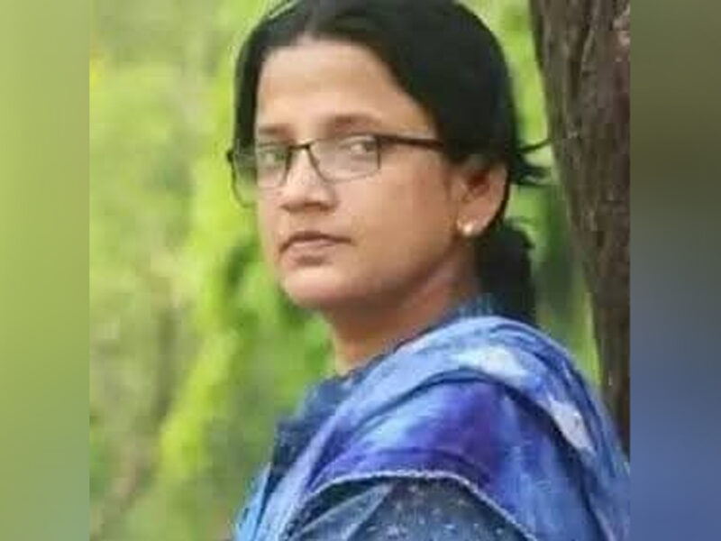 চট্টগ্রামে তালাবদ্ধ ঘর থেকে হিন্দু শিক্ষিকার লাশ উদ্ধার