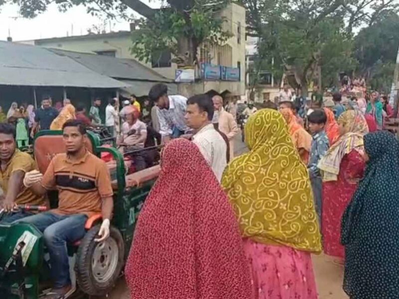 জয়পুরহাটে ট্রাকচাপায় নিহত এনজিও কর্মী!