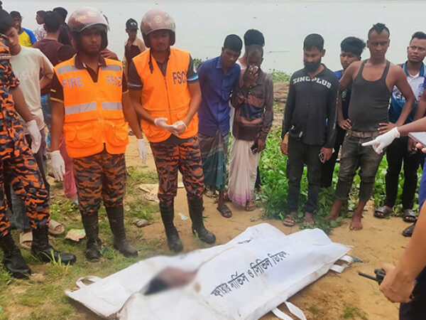 কাপ্তাই হ্রদে ভাসমান অবস্থায় নারীর মরদেহ উদ্ধার! ঘটনায় চাঞ্চল্য