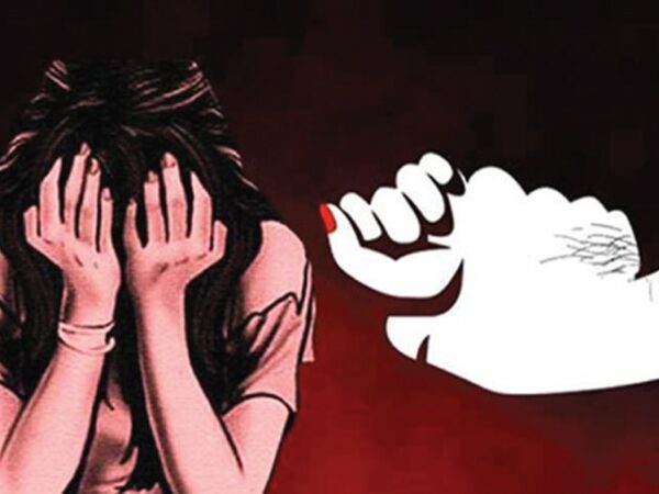 হাসপাতালে মেয়েকে চিকিৎসা করাতে এসে ধর্ষণের শিকার এক মা! স্তব্ধ দেশ