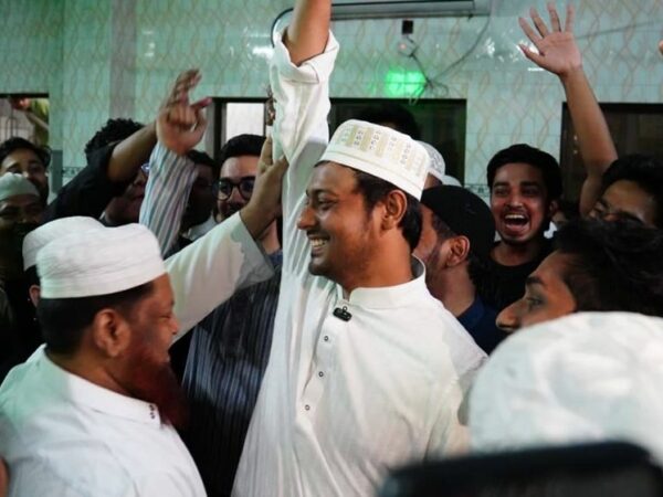 বাংলাদেশে ক্রমেই ভারতবিরোধী ইসলামী জোশ বাড়ানো হচ্ছে, তারেক রহমান কি উল্টোপথে চলতে চাইছেন?