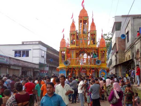 রাজধানীসহ দেশজুড়ে শুরু হলো ৯ দিনের জগন্নাথদেবের মহোৎসব, সনাতনীরা অংশ নিচ্ছেন একে একে