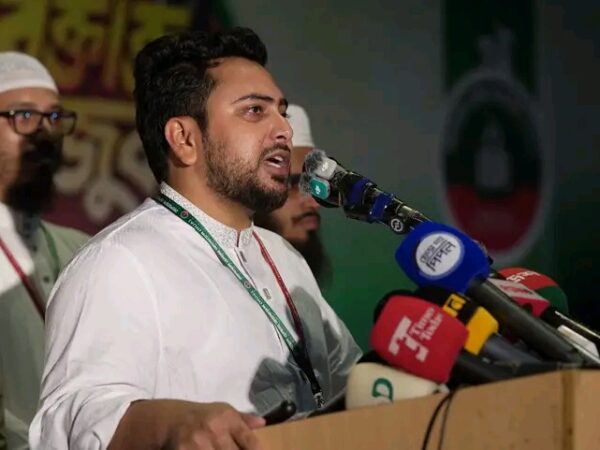 জুলাই আন্দোলনে মাদ্রাসা শিক্ষার্থীদের বিশাল অবদানের রাষ্ট্রীয় স্বীকৃতির দাবি করা শুরু করলেন নাহিদ ইসলাম