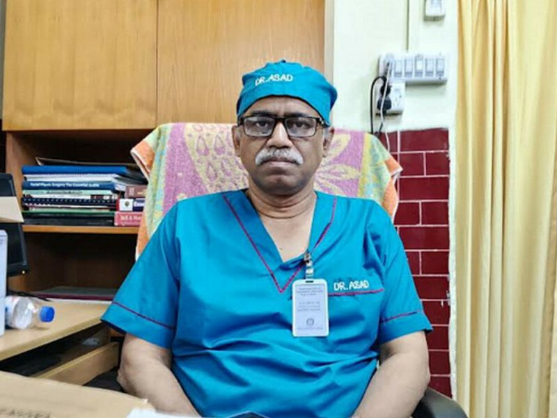 ঢাকা মেডিকেলের ইএনটি বিভাগের প্রধানের ওপর সন্ত্রাসী হামলা, হাসপাতালে ভর্তি