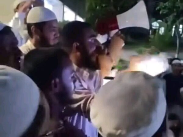 ব্রাহ্মণবাড়িয়া ও কিশোরগঞ্জে দু’টি সঙ্গীতের অনুষ্ঠান মব করে বন্ধ করে দেয়া হয়েছে, সরকার নীরব!