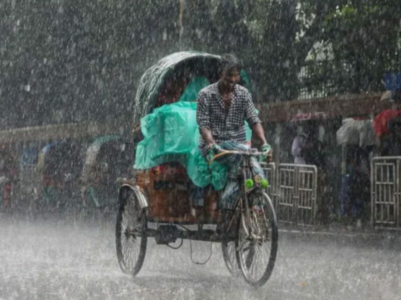 দেশজুড়ে টানা ৫ দিন বৃষ্টির পূর্বাভাস পাওয়া যাচ্ছে