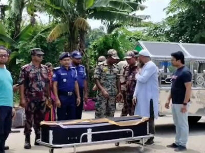 দেশের পথে কলকাতার আগুনে নিহত বাংলাদেশি নাগরিকদের মরদেহ