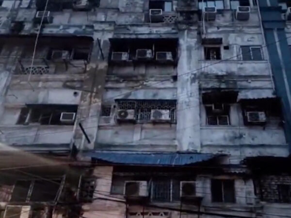কলকাতায় নিউমার্কেটের কাছে হোটেলে ভয়াবহ আগুন, মৃত্যু ৯ বাংলাদেশির!