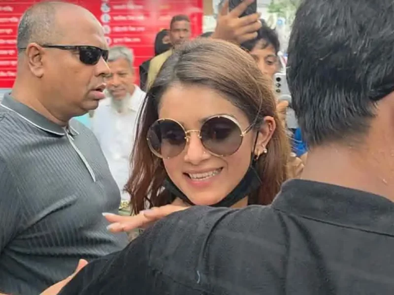 ২৮ হাজার ৮০০ টাকার শাড়ি নিয়ে প্রতারণা মামলায় জামিন পেয়ে গেলেন অভিনেত্রী তানজিন তিশা