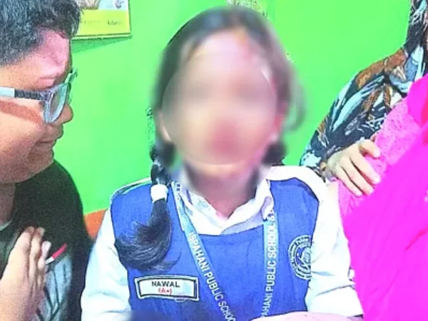 ফেসবুকে পুলিশ কর্মকর্তার ক্ষোভ:  ‘নিজের সন্তানই নিরাপদ নয়, অন্যের নিরাপত্তা কীভাবে দেব’