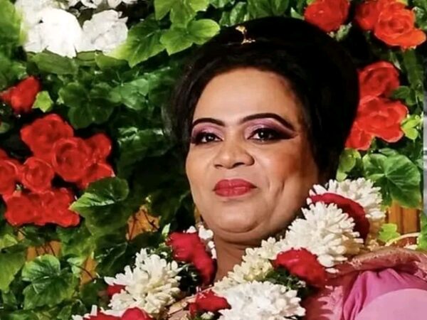 চট্টগ্রামে হিজরা সম্প্রদায়ের ‘গুরুমা’ হিসেবে পরিচিত মৌসুমীর রহস্যজনক মৃত্যু! রক্তাক্ত মরদেহ উদ্ধার