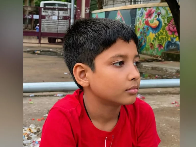 জগন্নাথ বিশ্ববিদ্যালয়ের দ্বিতীয় গেটের পাশে চা বিক্রেতা শিশু সাদ্দাম নিখোঁজ! পুলিশ, সরকারের মুখে কোনো কথা নেই