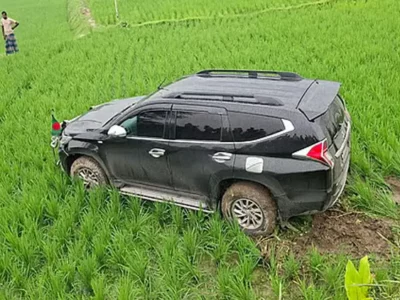 বগুড়ায় প্রতিমন্ত্রীর গাড়ির ধাক্কায় আহত নারী মারা গেলেন!