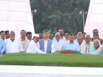 জিয়াউর রহমান ও খালেদা জিয়ার সমাধিতে শ্রদ্ধা প্রধানমন্ত্রী তারেক রহমানের