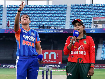 বাংলাদেশের অধিনায়ক নিগার সুলতানা ভারতীয় অধিনায়ক হরমনপ্রীত কউরের সঙ্গে করমর্দন করলেননা কেন? তীব্র বিতর্ক