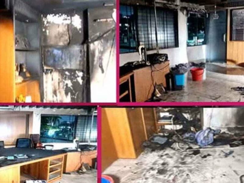 নারায়ণগঞ্জ ইউএনও অফিসে আগুন! কম্পিউটার- প্রিন্টার- ল্যাপটপ-সিসিটিভি মনিটরসহ বিভিন্ন বৈদ্যুতিক সরঞ্জাম পুড়েছে