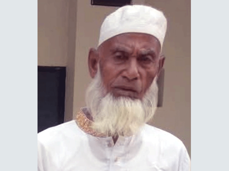 রাষ্ট্রীয় মর্যাদা ছাড়াই বীর মুক্তিযোদ্ধার দাফন! ছেলে কান্নাজড়িত কণ্ঠে বলেন, “যারা বাধা দিয়েছেন, তাদের বিচার আল্লাহ করবেন”