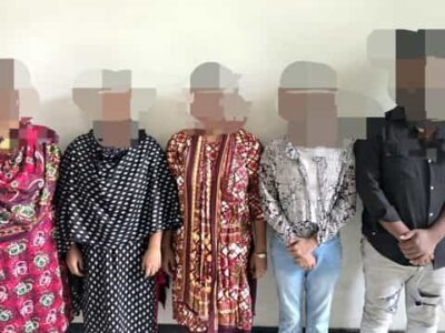 আসামের গুয়াহাটির কামাখ্যা রেলওয়ে স্টেশনে ৫৭ জন সন্দেহভাজন বাংলাদেশি নাগরিককে আটক করেছে আরপিএফ