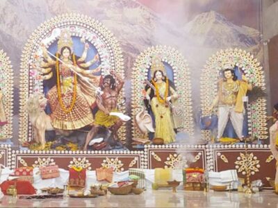 ঢাকেশ্বরীতে দুর্গাপূজায় খরচ হচ্ছে দেড় কোটি টাকা! কী কী থাকছে এবার? বেড়েছে প্রসাদ বিতরণের পরিমাণ
