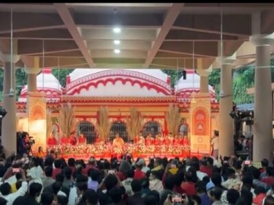 রাজধানীর ঢাকেশ্বরীতে মহালয়া উদযাপন! অংশ নিলেন ভারতীয় হাইকমিশনার দীনেশ ত্রিবেদী