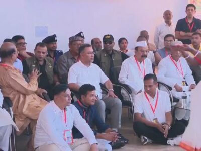 কোনটি জরুরী: পূজা না অধিকার তা ঠিক করতে হবে সংখ্যালঘুদেরকেই! সরকার-প্রশাসন-মুসলিমরা চাইলেই এদেশে নির্বিঘ্নে পূজা করা সম্ভব, তবে অধিকার কখনোই দেবেনা কেউ, এটি নিশ্চিত