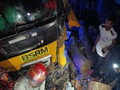 সীতাকুণ্ডে লরি চাপায় নারী-শিশুসহ ৫ জনের মৃত্যু, আহত ৪