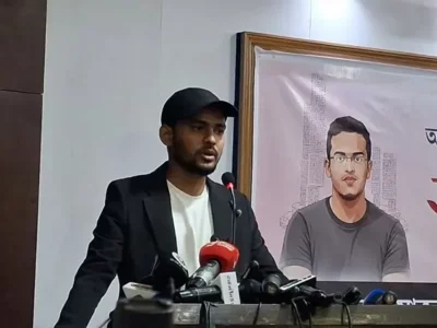 “আমরা ভারতবিরোধী না, এটা একটু ক্লিয়ার হওয়ার প্রয়োজন রয়েছে”: হঠাৎ ক্লিয়ারেন্স আসিফ মাহমুদের